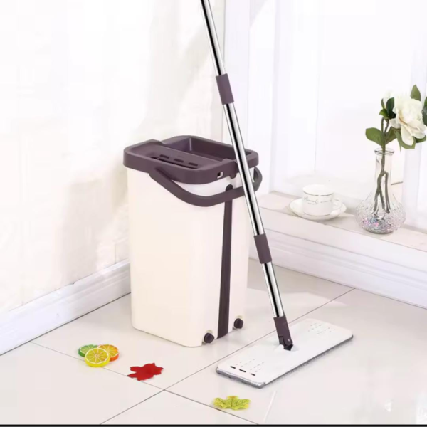 Squeeze mop with bucket (Random Colors) - Image 2